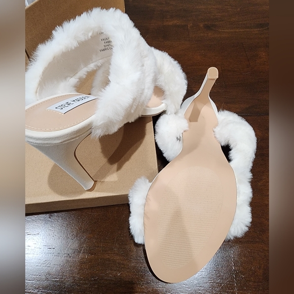 Steve Madden fuzzy stiletto, sz 9 - Picture 5 of 5